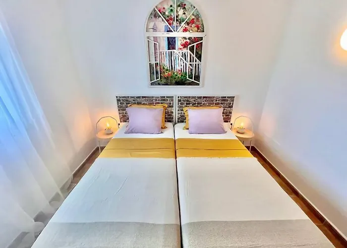 La Casa De Flores *